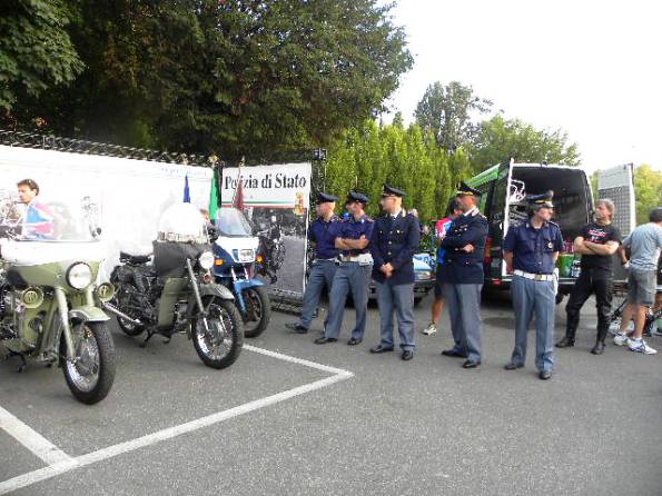 Agenti presenti al 1^ Trofeo Citta^ di Lodi, Challange settembre ciclistico lodigiano (Foto Nastasi)
